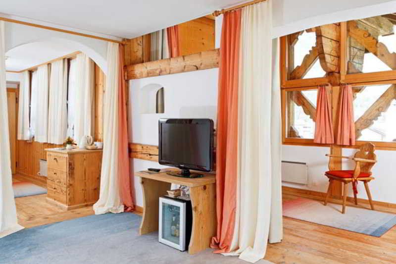 Schweizerhaus Swiss Quality Hotel Maloja Extérieur photo