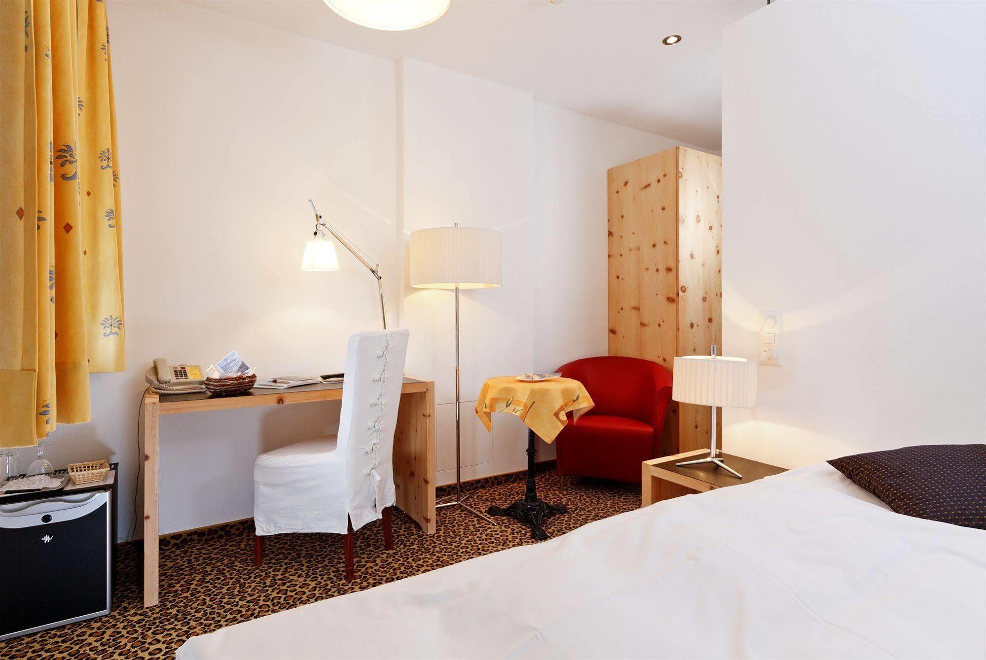 Schweizerhaus Swiss Quality Hotel Maloja Extérieur photo